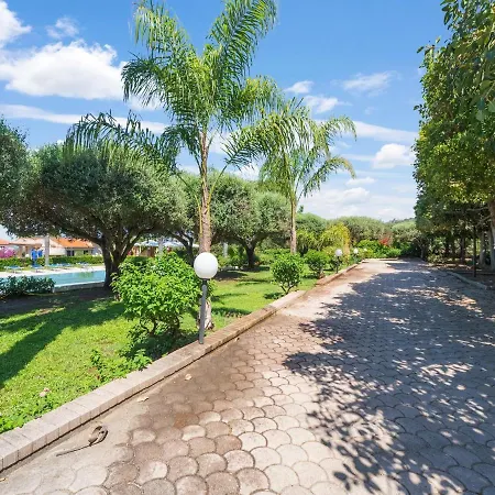 Apartment Capo Vaticano In Ricadi With Shared Pool
